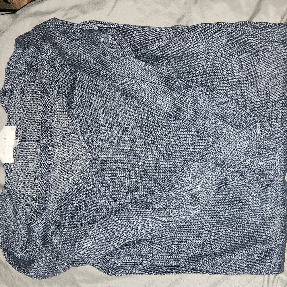 Brochu Walker v neck linen sweater M